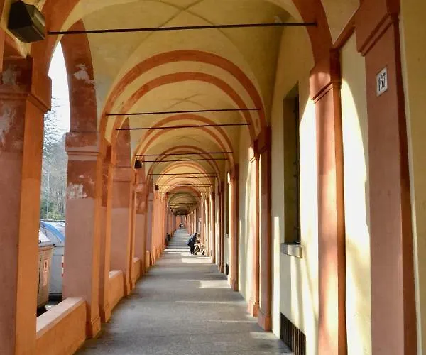 Il Portico Di Saragozza 아파트 *